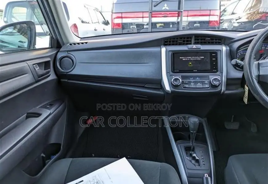 Toyota Fielder Ex 2020