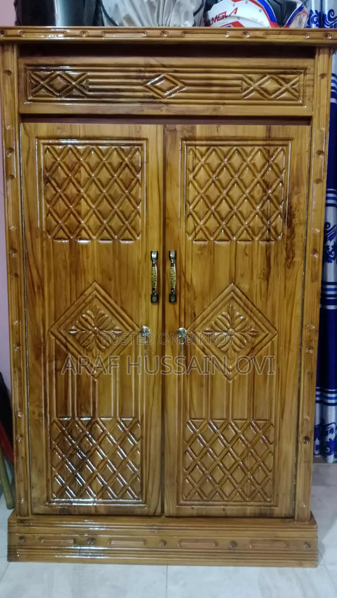 জুতা রেগ বিক্রি করা হবে। ( সেগুন কাঠ)