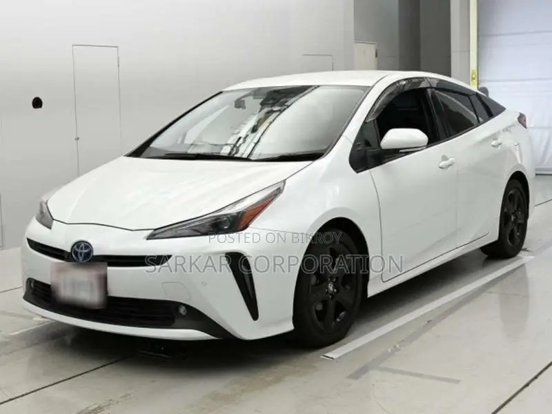 Toyota Prius S Touring Selection 2021