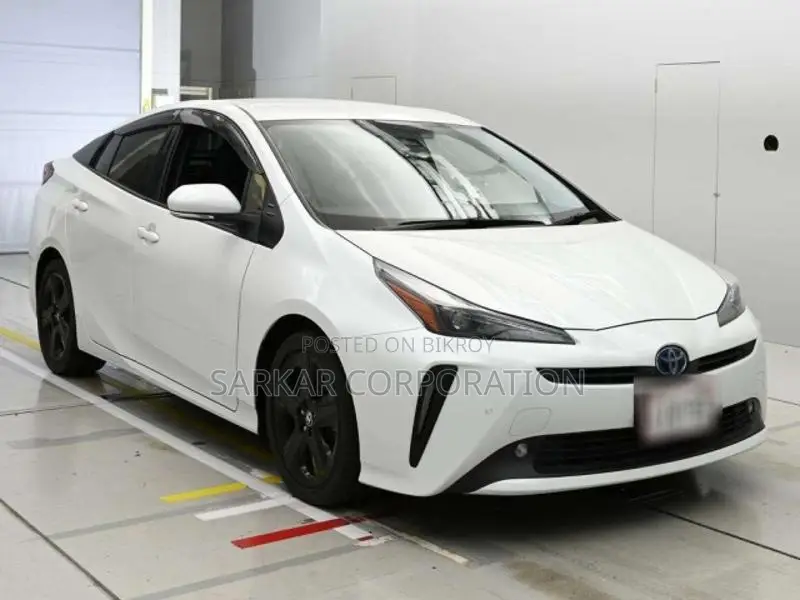 Toyota Prius S Touring Selection 2021