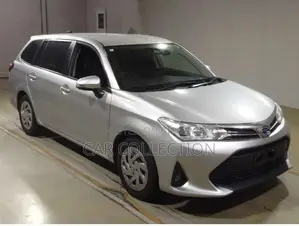 Toyota Fielder Ex Hybrid Silver 2022