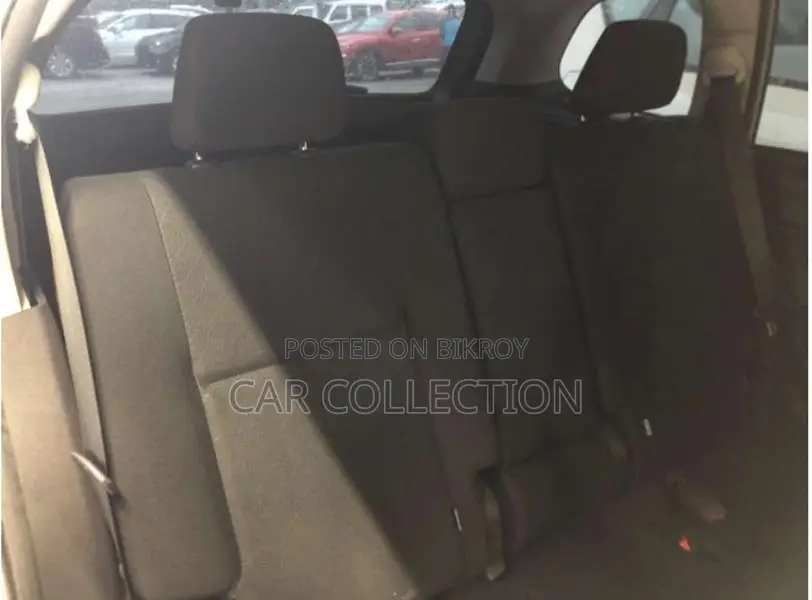 Toyota Fielder Ex Hybrid Silver 2022