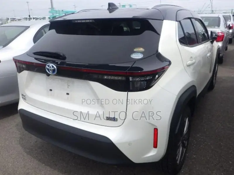 Toyota Yaris Cross Z Pearl & Black 2020