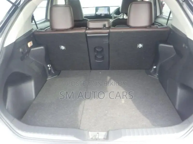 Toyota Yaris Cross Z Pearl & Black 2020