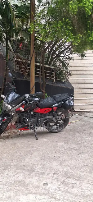 Bajaj Pulsar 150 . 2022