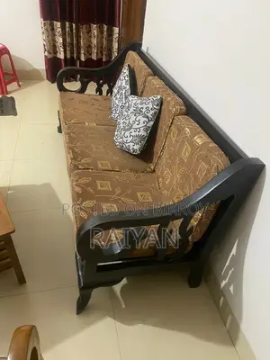 সেগুন কাঠের সোফা