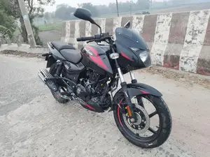 Bajaj Pulsar 150 double disk ABS 2023