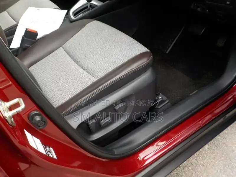 Toyota Yaris Cross Hybrid Z Red Wine 2021