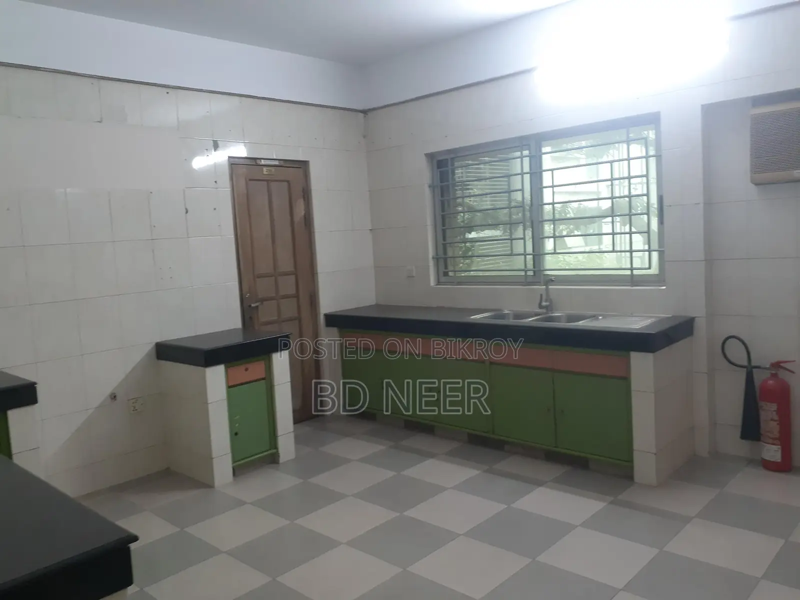 গুলশান-২ এ অফিস ভাড়ার জন্য ১১৫০০ বর্গফুটের ডুপ্লেক্স