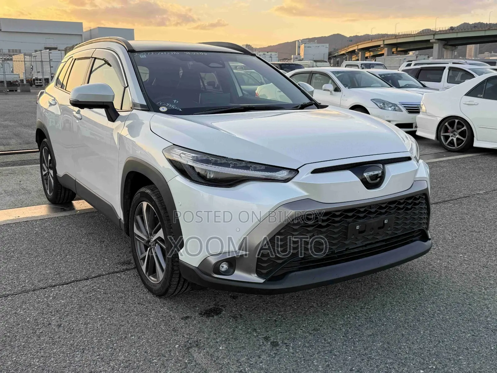 Toyota Corolla Cross Z LEATHER PEARLCOLOR 2024