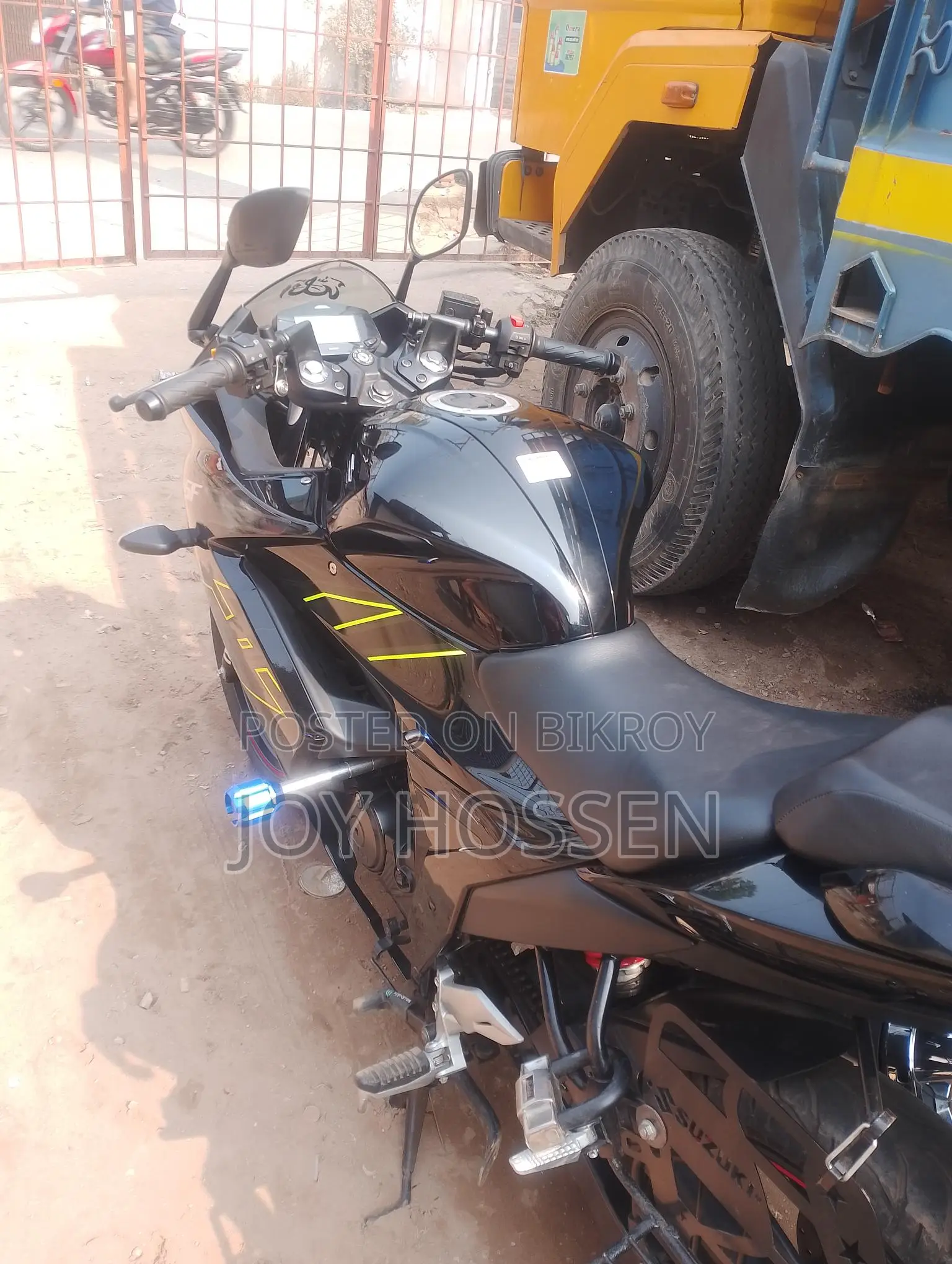 Suzuki Gixxer SF ` 2025