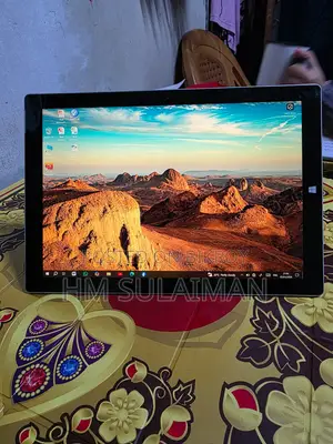 🔹 Microsoft Surface Laptop বিক্রয় করা হবে।