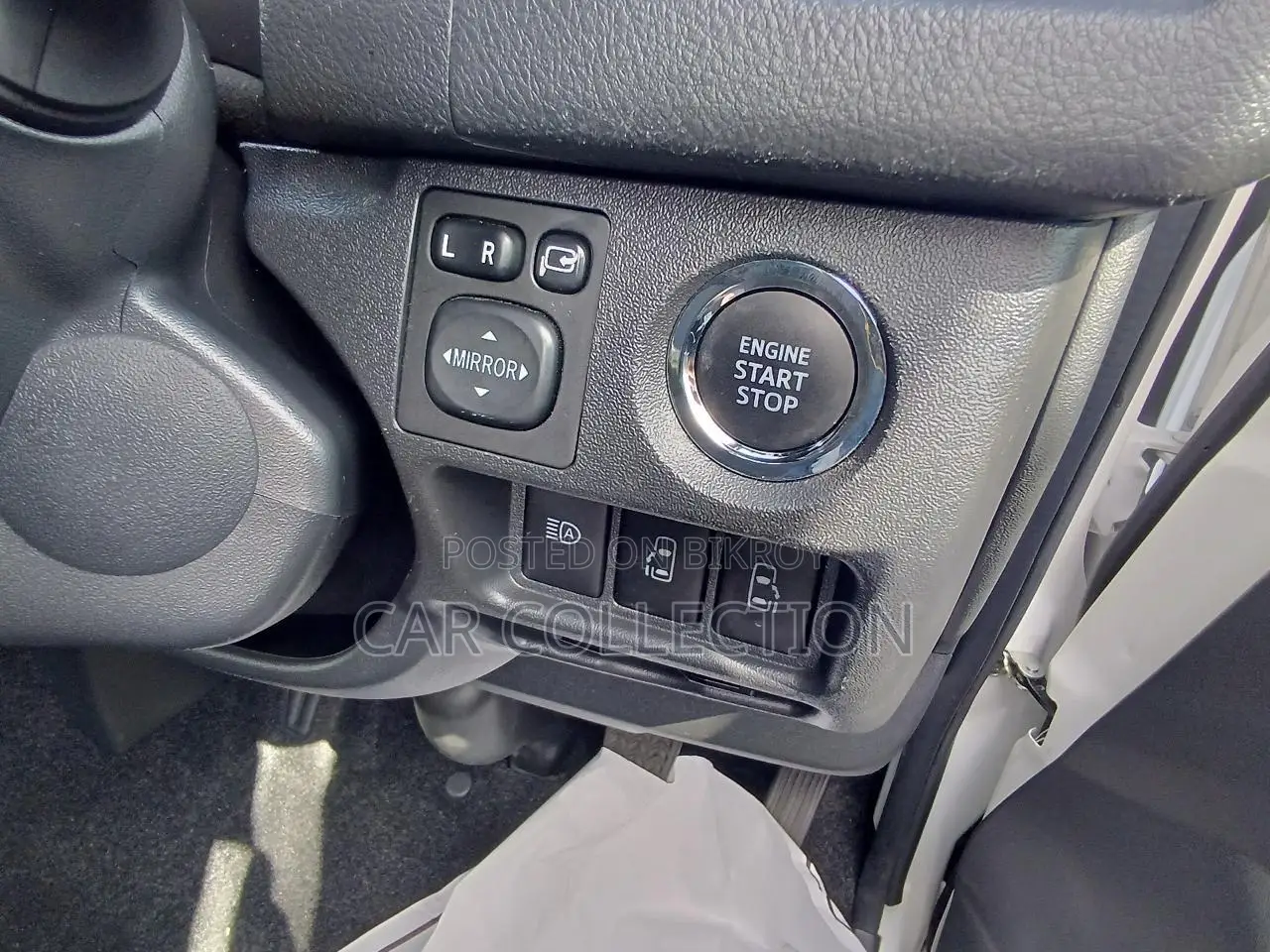 Toyota Hiace SUPER GL DARK PRIME 2022