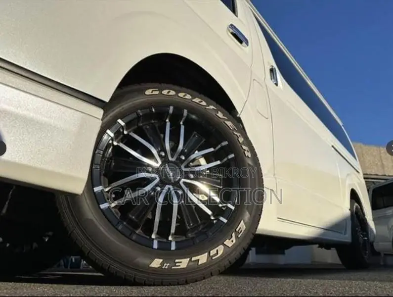 Toyota Hiace SUPER GL DARK PRIME 2022