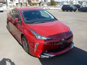 টয়োটা প্রিয়াস এস টুরিং সিলেকশন ২০২১