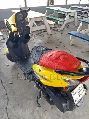 Runner Skooty . 2020