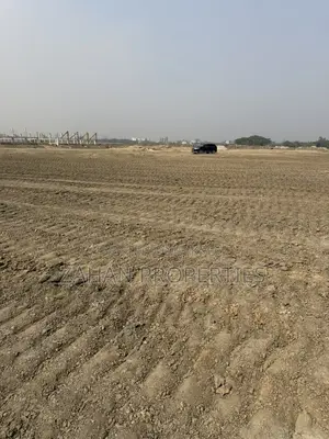 Bashundhara N Block 7.5 Katha Corner Plot for Sale