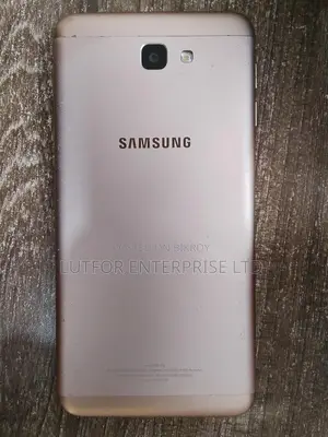 Samsung Galaxy J7 Prime . (Used)