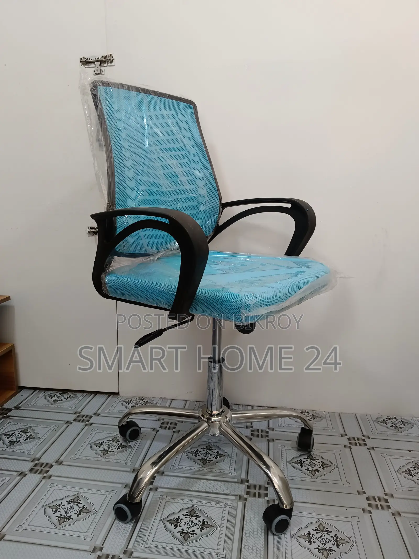 Premium Mesh Office Chair – Stylish Design, Maximum Comfort & Durability