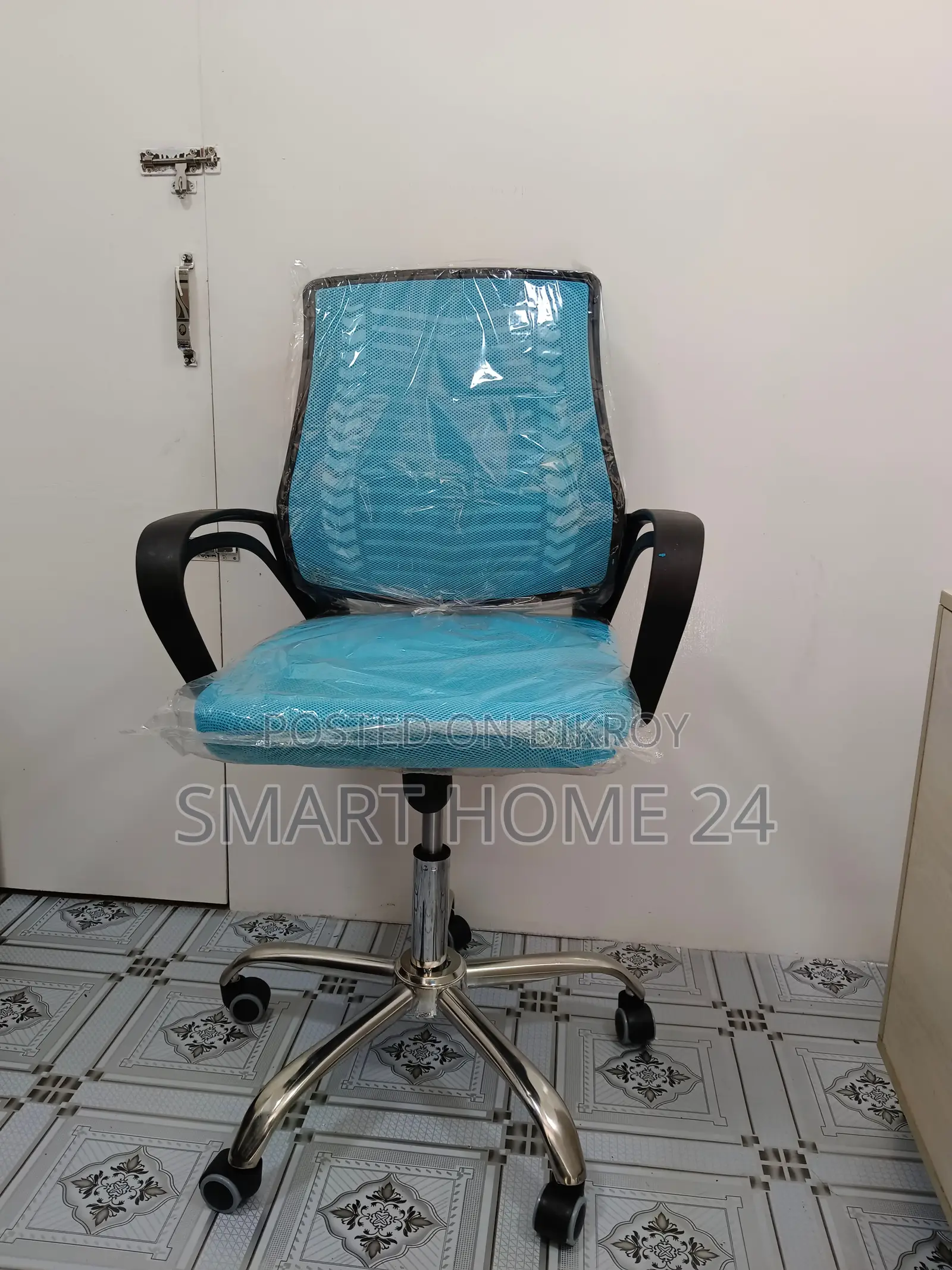 Premium Mesh Office Chair – Stylish Design, Maximum Comfort & Durability