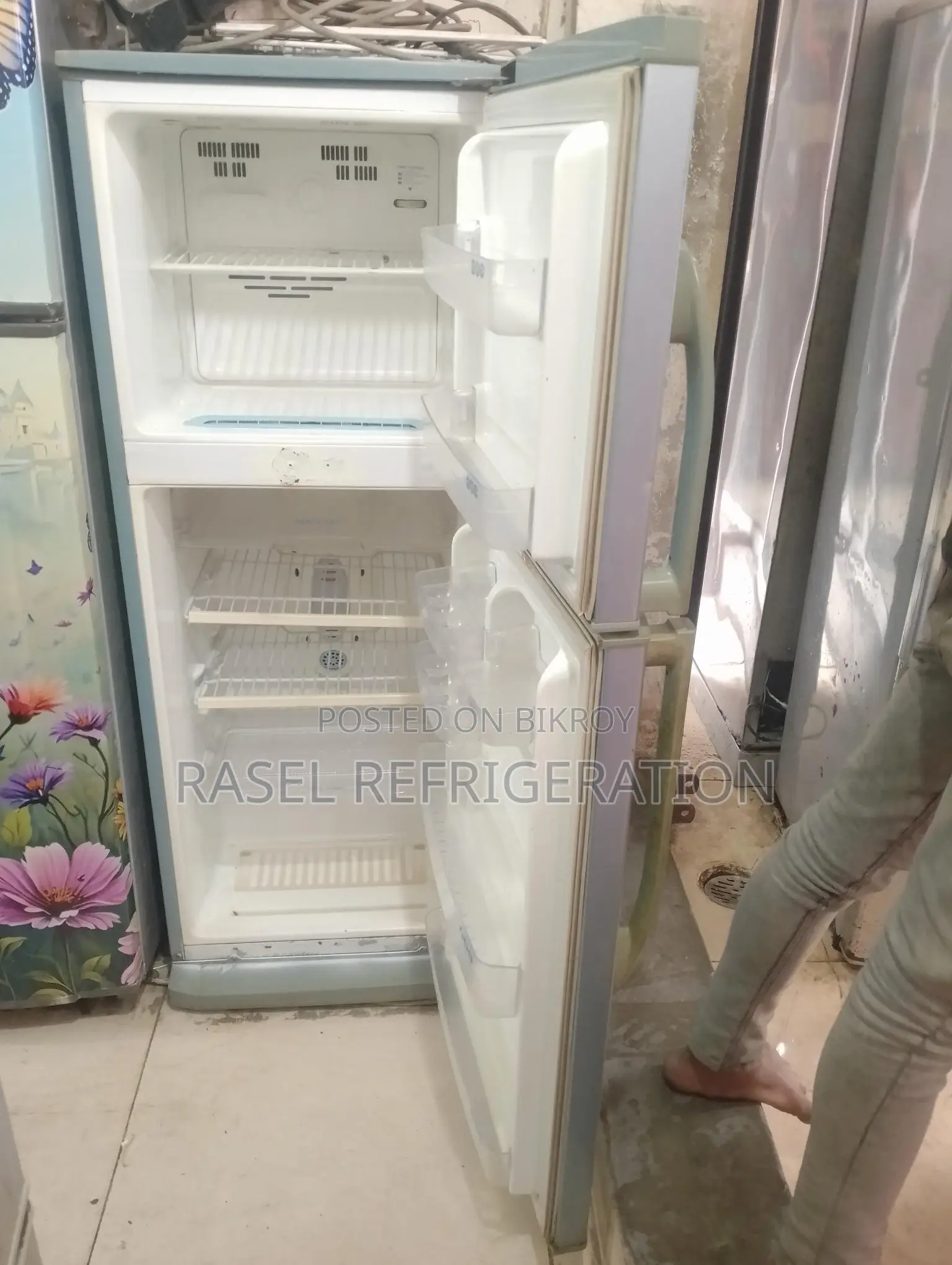 12 Cubic Feet LG refrigerator for sale.