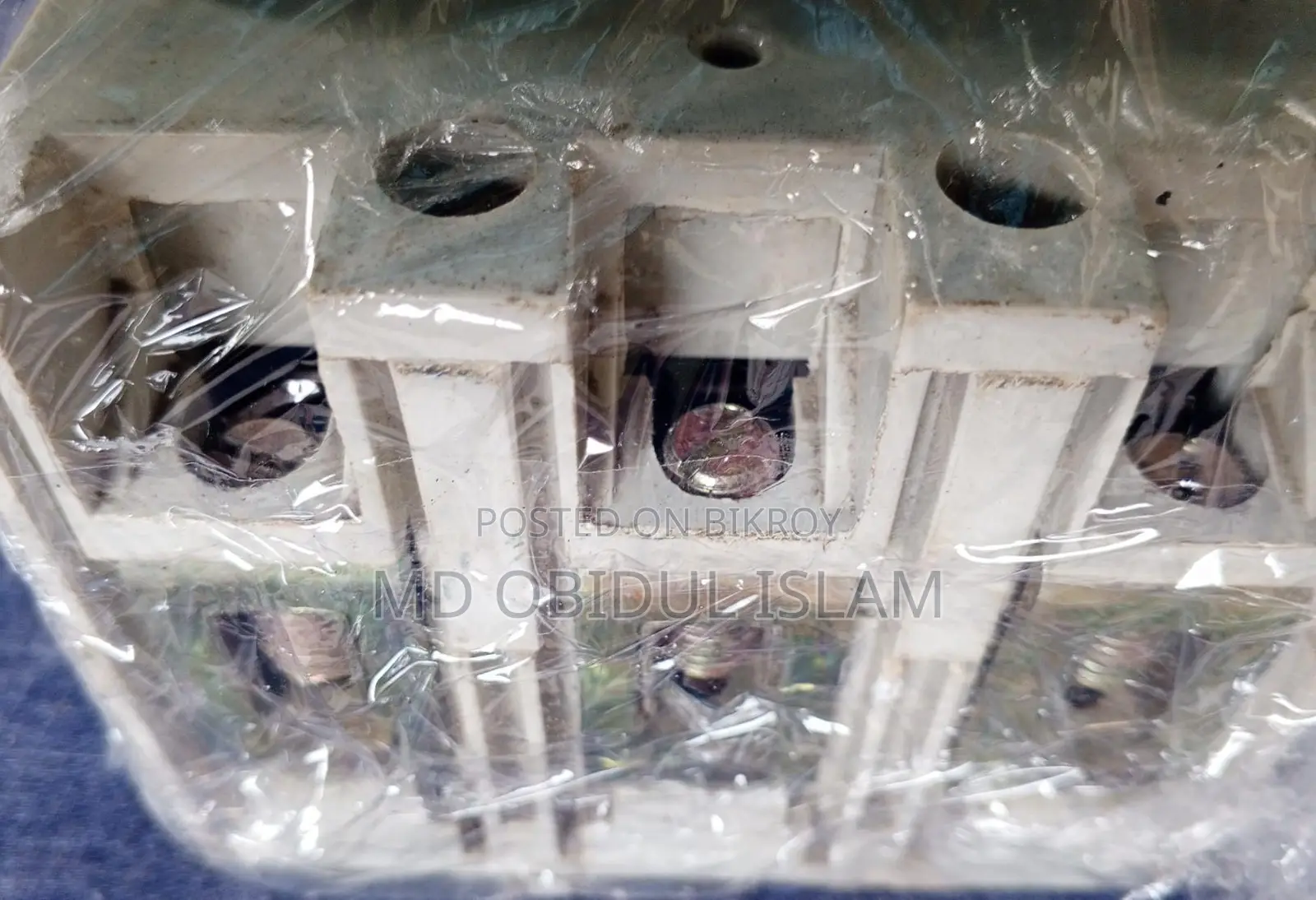 একটি 100 amp mccb বিক্রয় হইবে