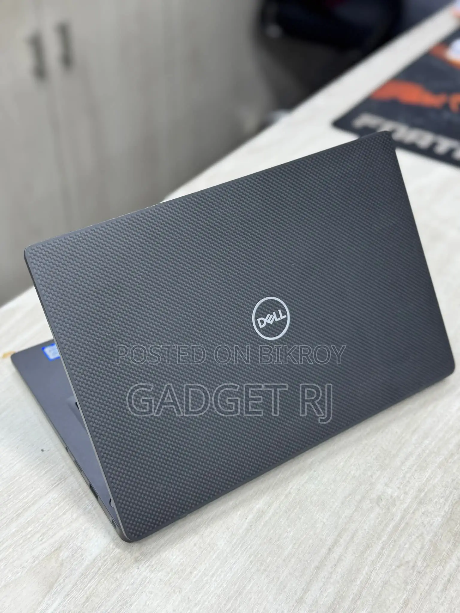 Powerful Laptop Dell Latitude 7400