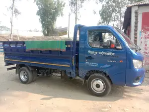 গাড়ী ভাড়া দেওয়া হয়