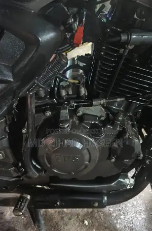 TVS APACHE RTR 150 . 2016