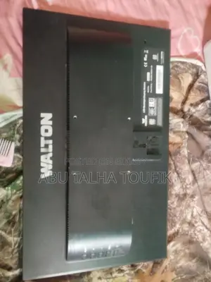 Walton 21.45" Led Monitor For Parts (broken Display)