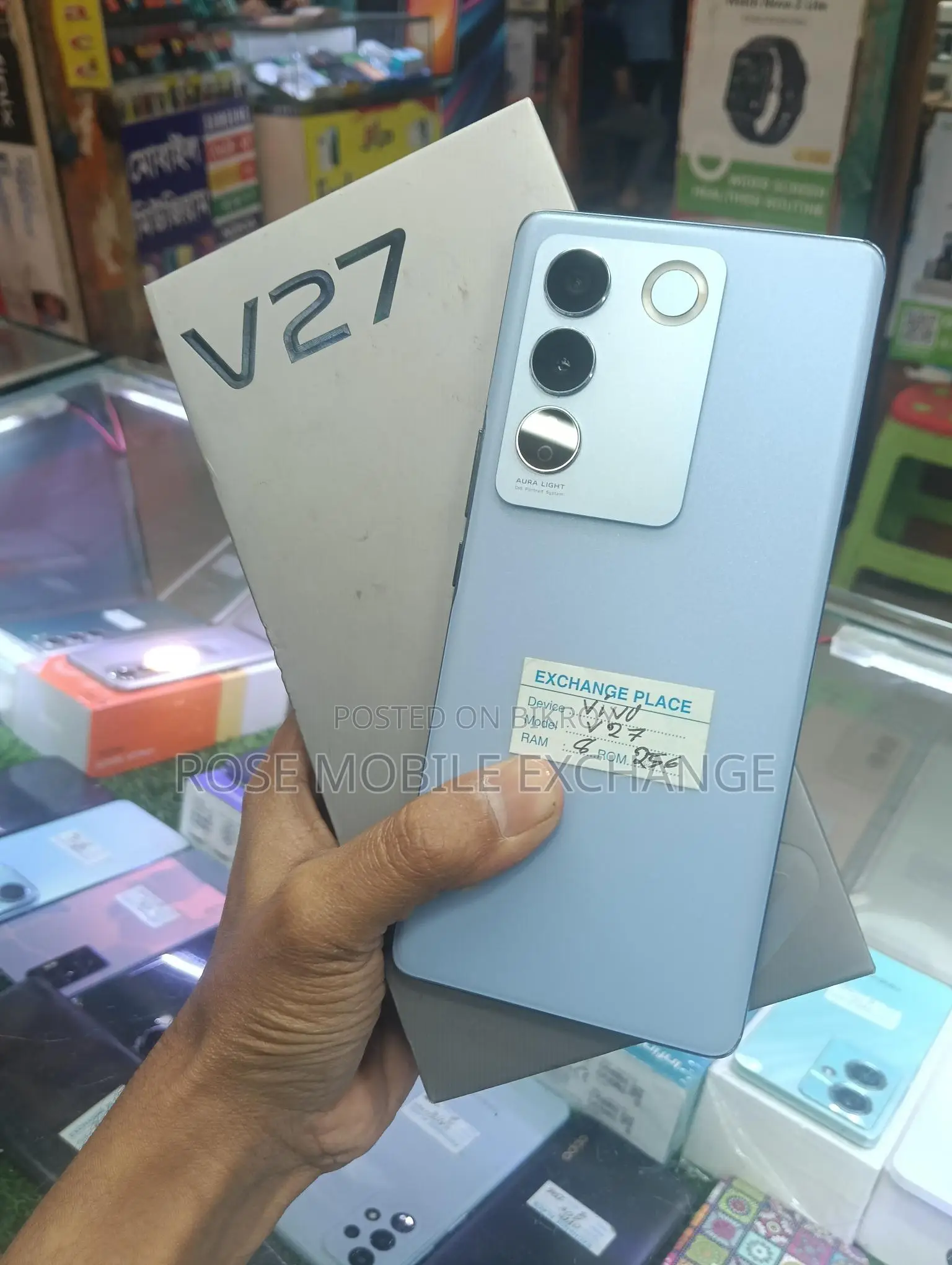 Vivo V27 with Exchange Box (Used)