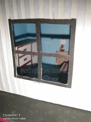 Miniature House Showpiece
