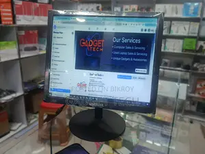 17" Samsung 100% Fresh Condition LED Monitor Look Like New