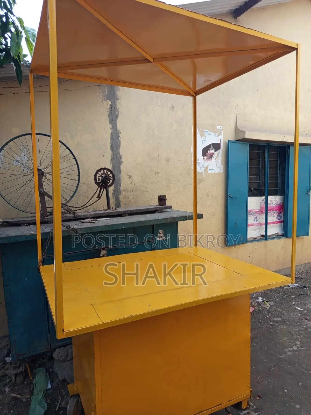 ফুডকোট গাড়ি