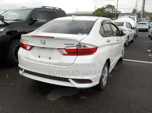 Honda Grace LX 2020