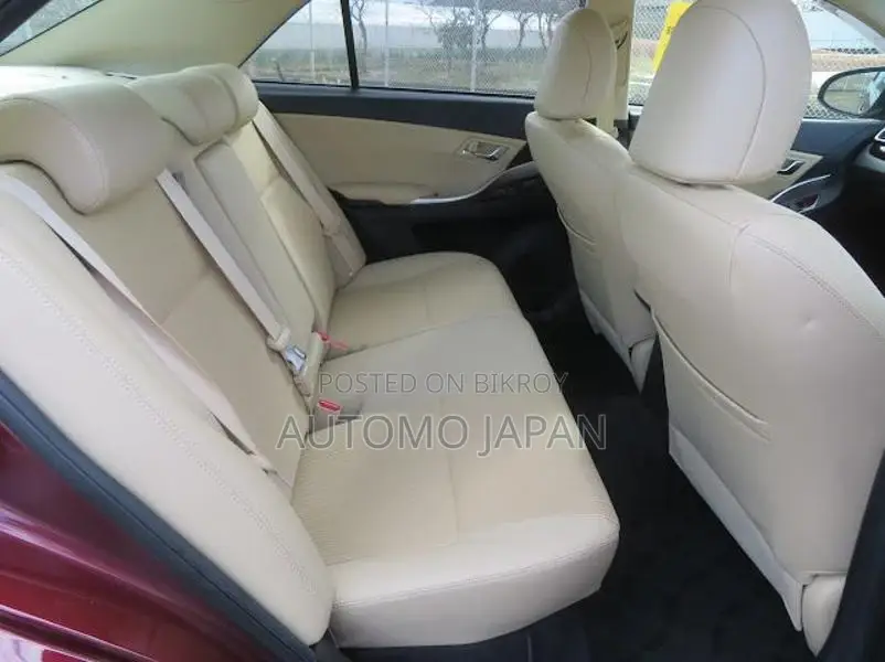 Toyota Premio FXE 2021