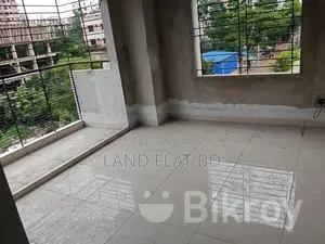 স্বপ্ন চূড়ায় ১০০% রেডি ২১০০ স্কয়ার ফিট ফ্ল্যাট কিনুন