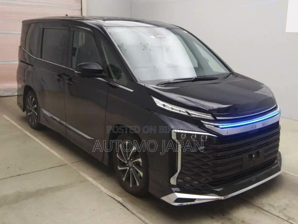 Toyota Voxy SZ 2023