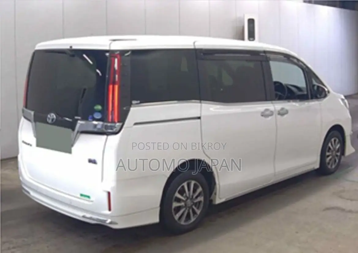 Toyota Esquire GI Leather 2020