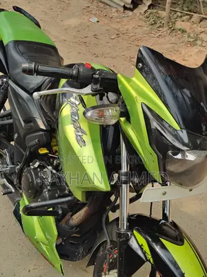 TVS Apache RTR . 2021