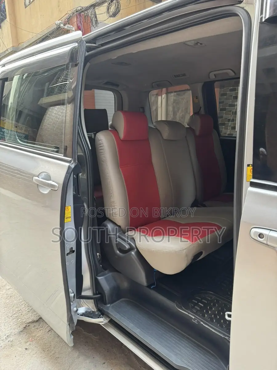 Rent-a-car for Eid Holidays: 7-Seater X Noah Car
