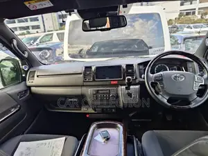 Toyota Hiace Super GL 2020