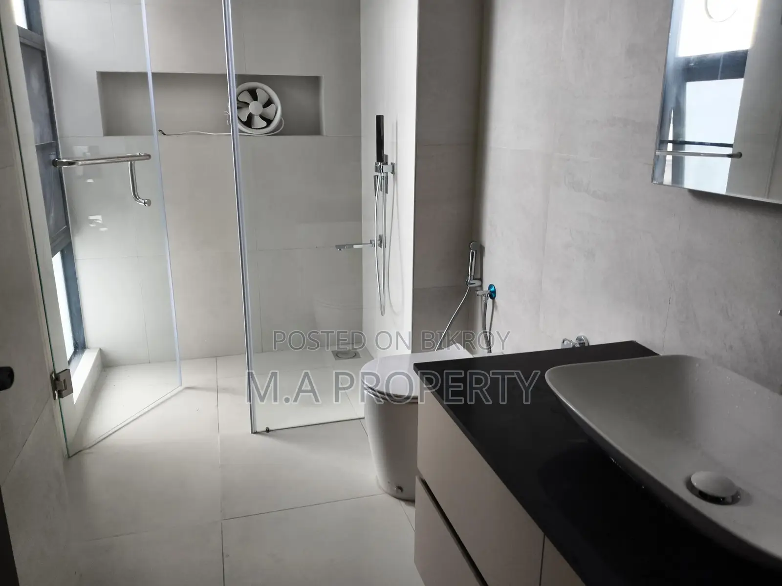 LUXURY DECORATED 3-BEDROOM GYM+SWIMMING APARTMENT RENT