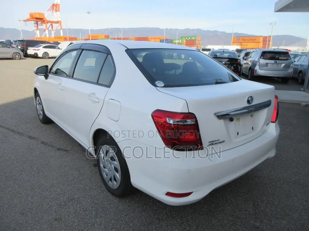Toyota Axio EX 2021