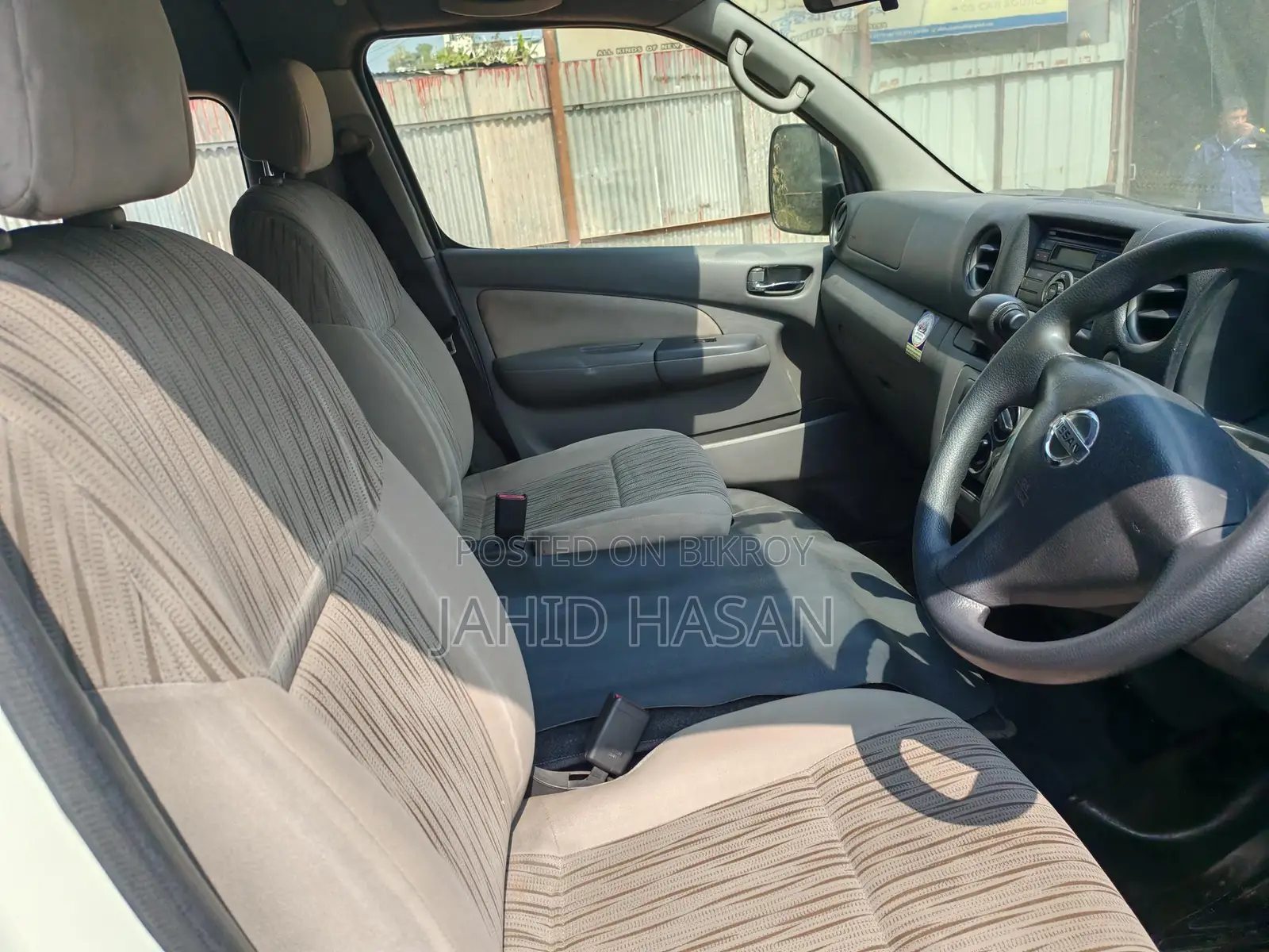 Nissan Urvan 2014