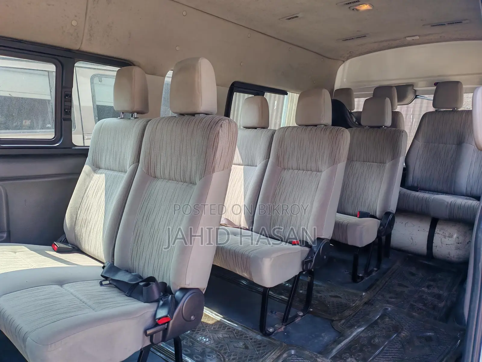 Nissan Urvan 2014