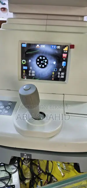 অটো রিফ্র্যাক্টোমিটার