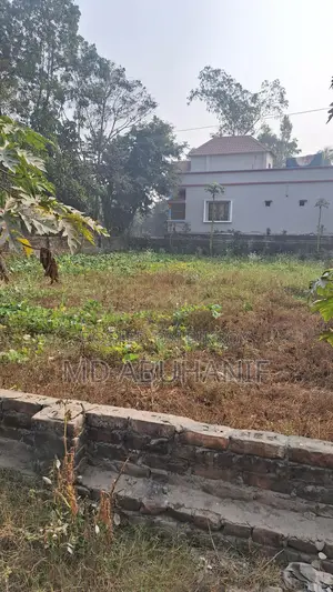 ঢাকায় একদম নিকটে আপনার হোক একটি নিজস্ব জায়গা!
