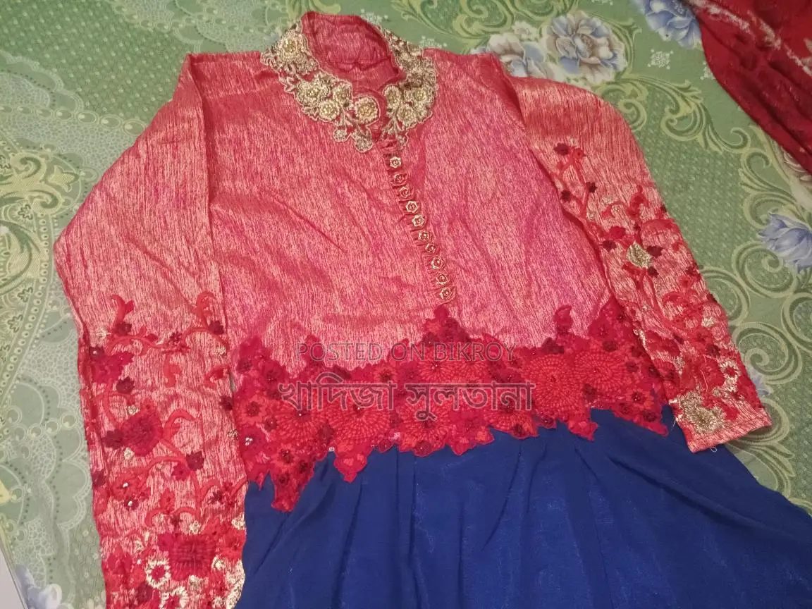 গাউন বিক্রি করা হবে