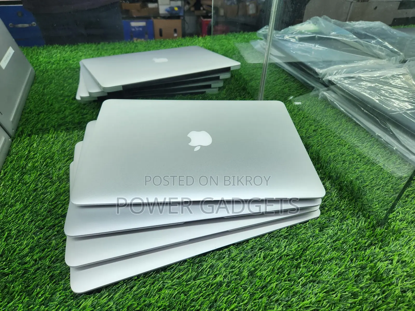 MacBook Air 2017 core i5 (8/256gb)
